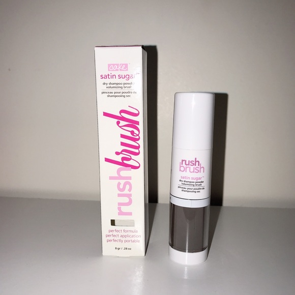 Dry Shampoo Powder Volumizing Brush - Picture 2 of 8